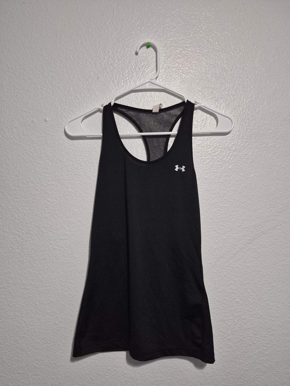 Under Armour Women’s Black Racerback Tank Top